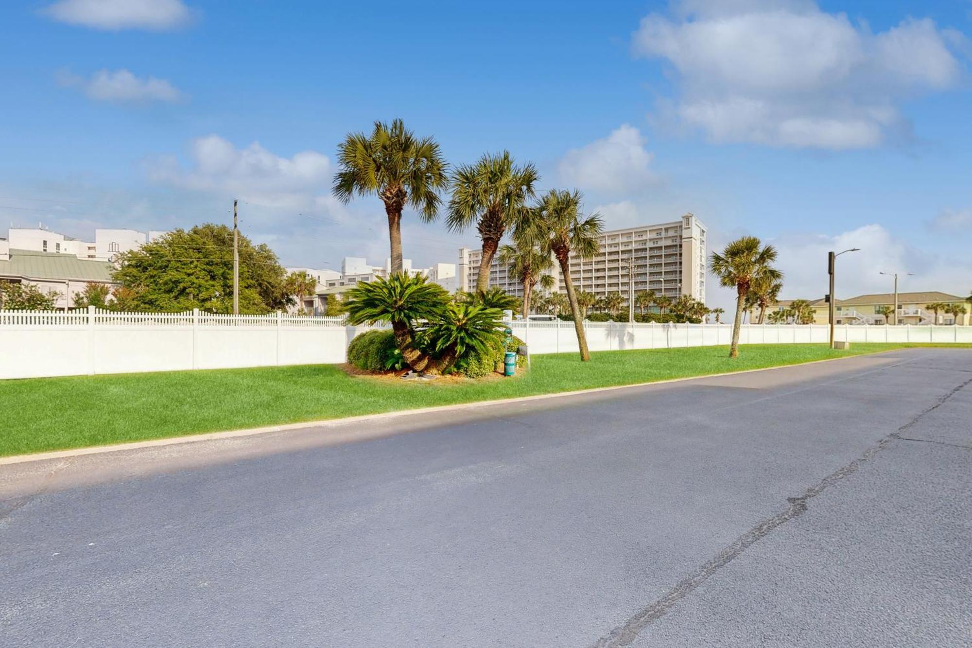 ​Sandpiper Cove Destin Room photo