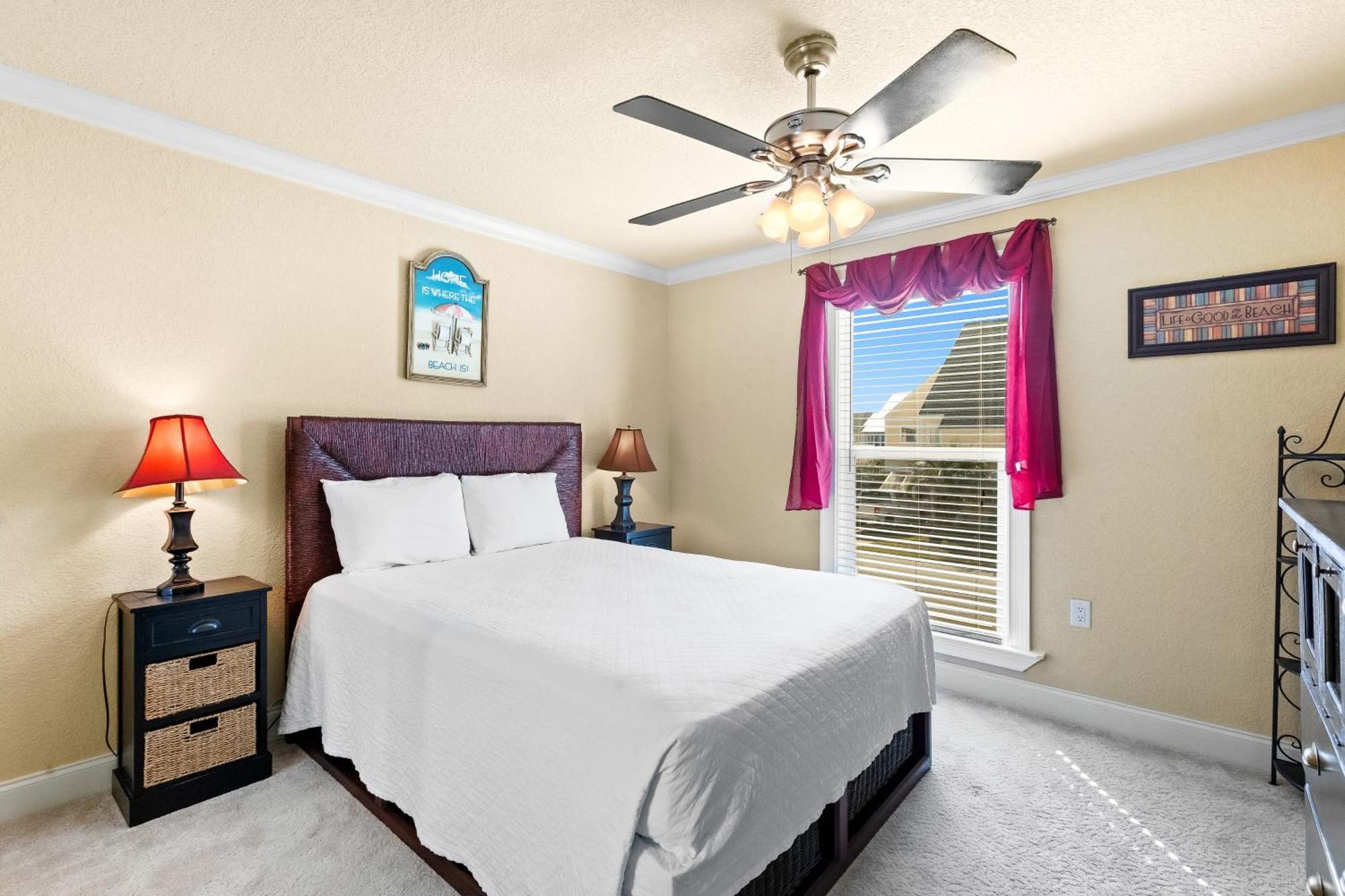 ​Sandpiper Cove Destin Room photo