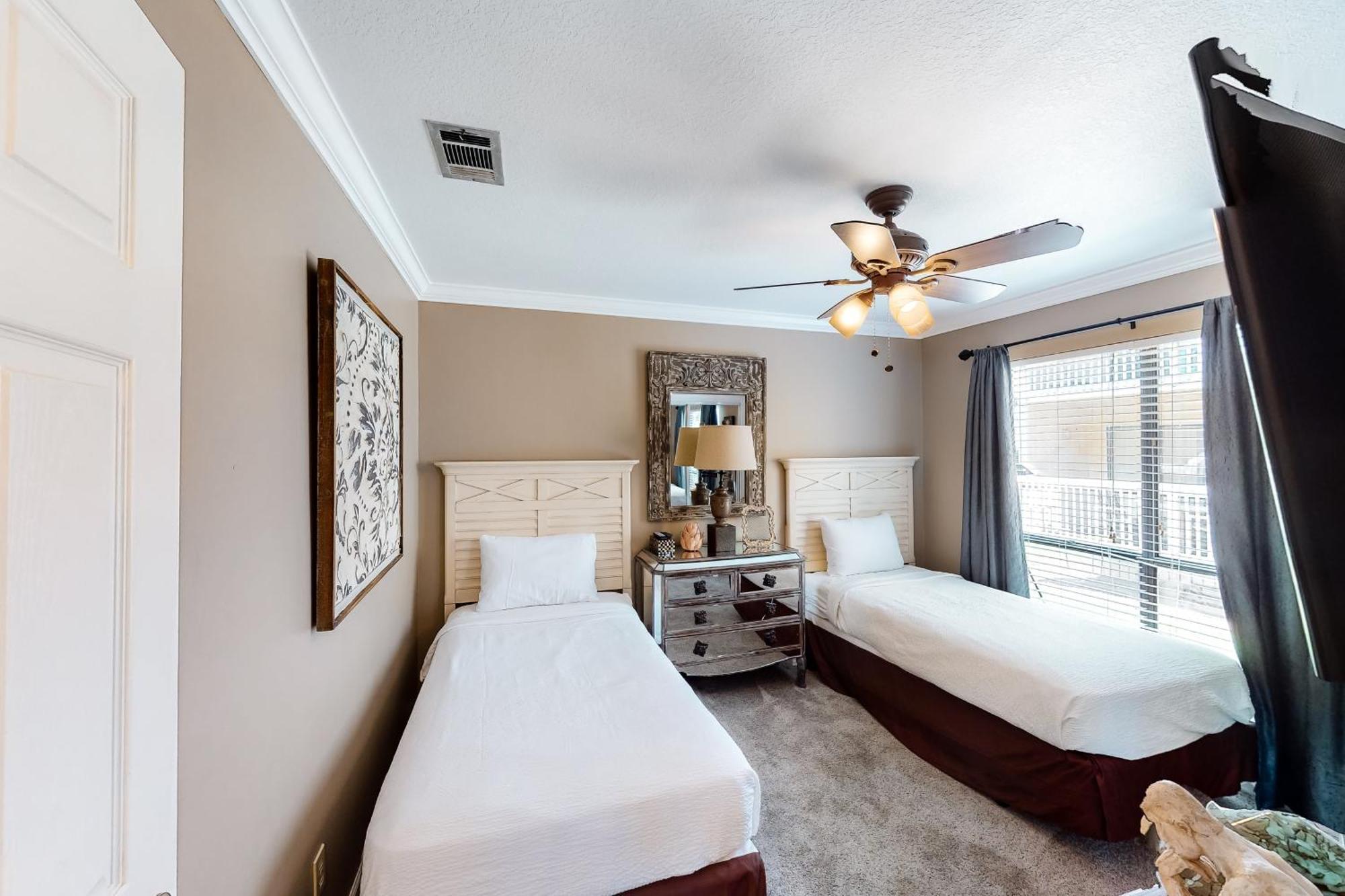 ​Sandpiper Cove Destin Room photo